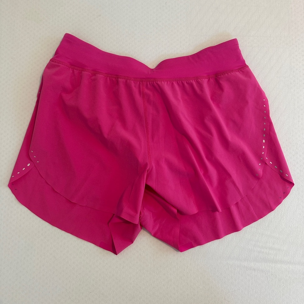 Lululemon Fast and Free Shorts in Sonic Pink Size 8